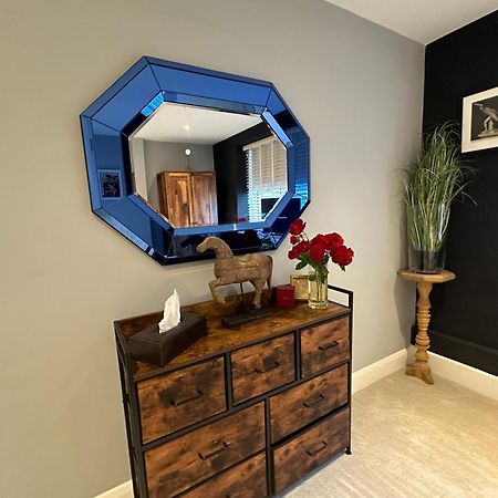Tower Bridge, Boutique, Shad Thames Butlers Wharf Secure Parking , Balcony View Of Shard, Luxury With Van Parking Upto 4 Vans Ideal For Builders Shopfitters Secure Cctv Apartment London Ngoại thất bức ảnh